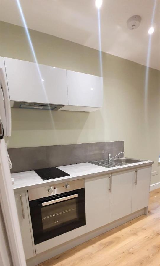 Modern Studio Apartments Londres Exterior foto
