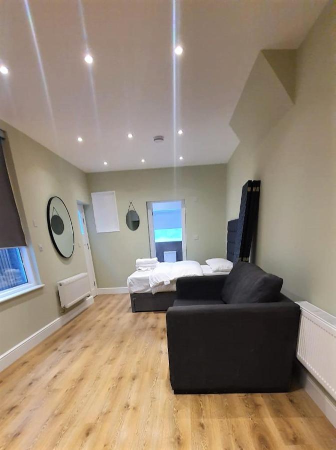 Modern Studio Apartments Londres Exterior foto