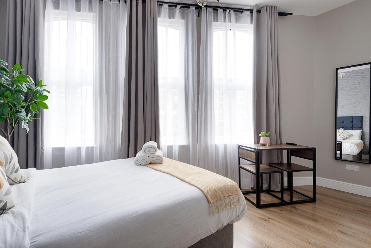 Modern Studio Apartments Londres Exterior foto