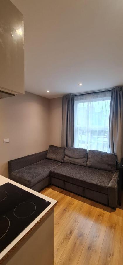 Modern Studio Apartments Londres Exterior foto