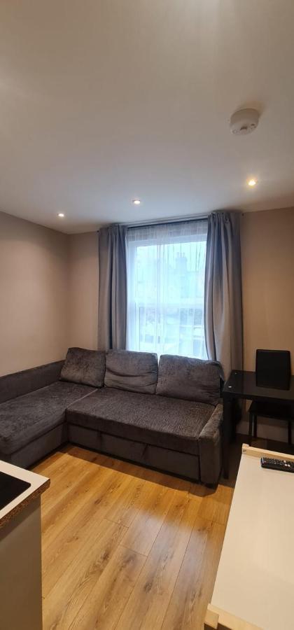 Modern Studio Apartments Londres Exterior foto